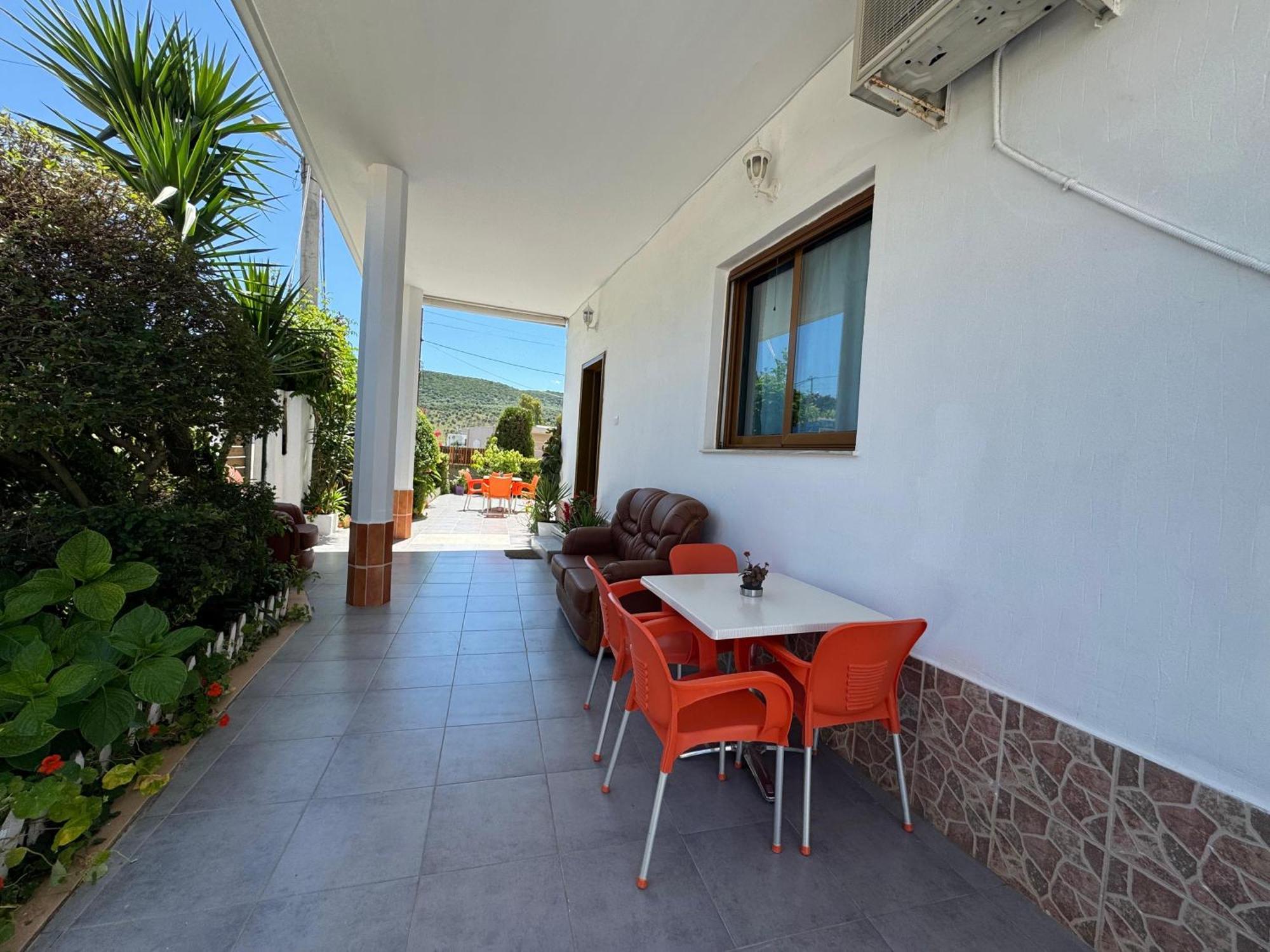 Vila Hergi Sarandë Exterior foto